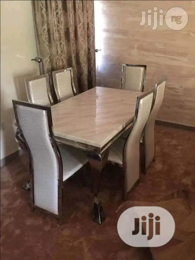 High Quality 6 Sitters Marble Dining Table and Chairs