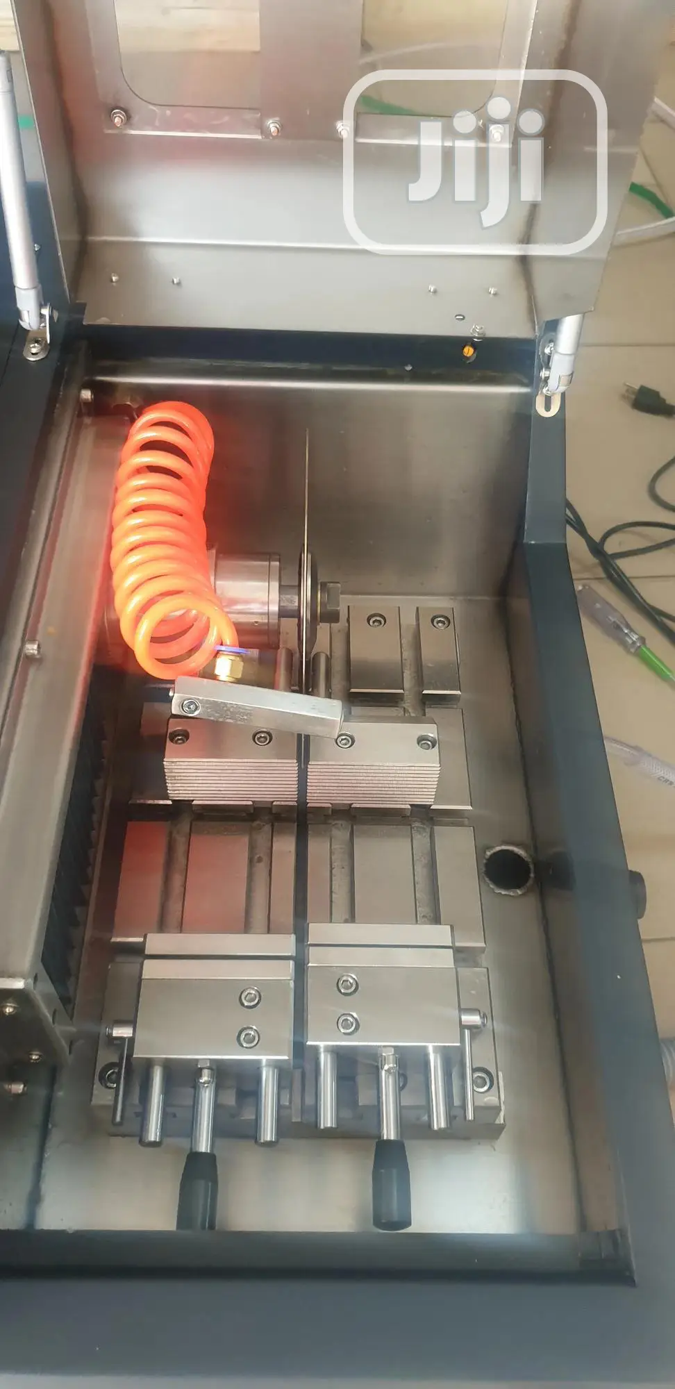 Thin Sectioning Machine (Rock Cutting Machine)