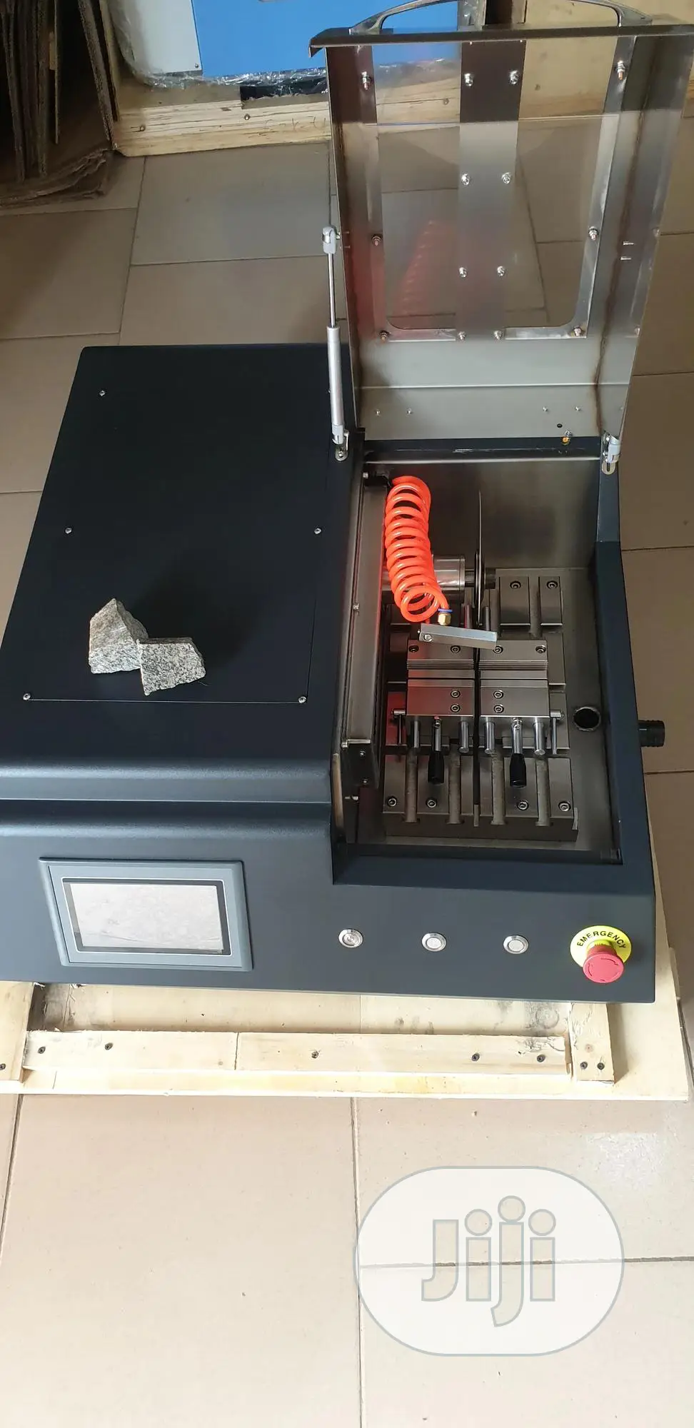 Thin Sectioning Machine (Rock Cutting Machine)