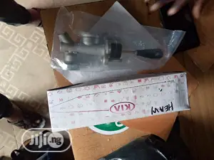 Upper Clutch Hyundia H1 010