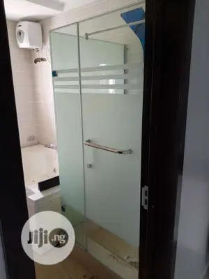 Shower Cubicle Installation