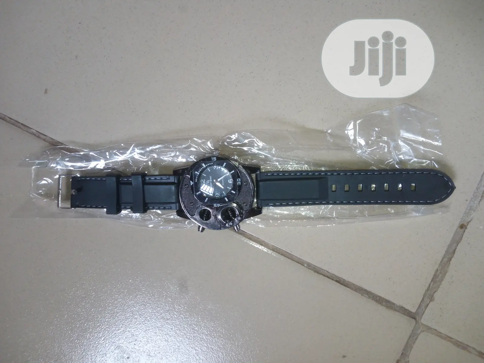V8 Super Speed Wrist Watch