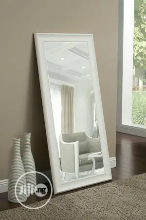 Mirror With Quailty Frame
