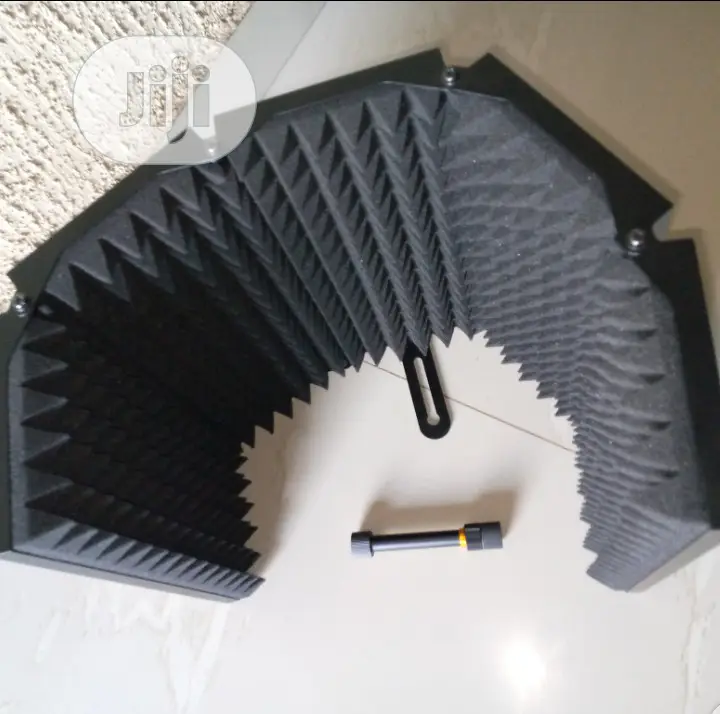 Adjustable Metal Vocal Booth