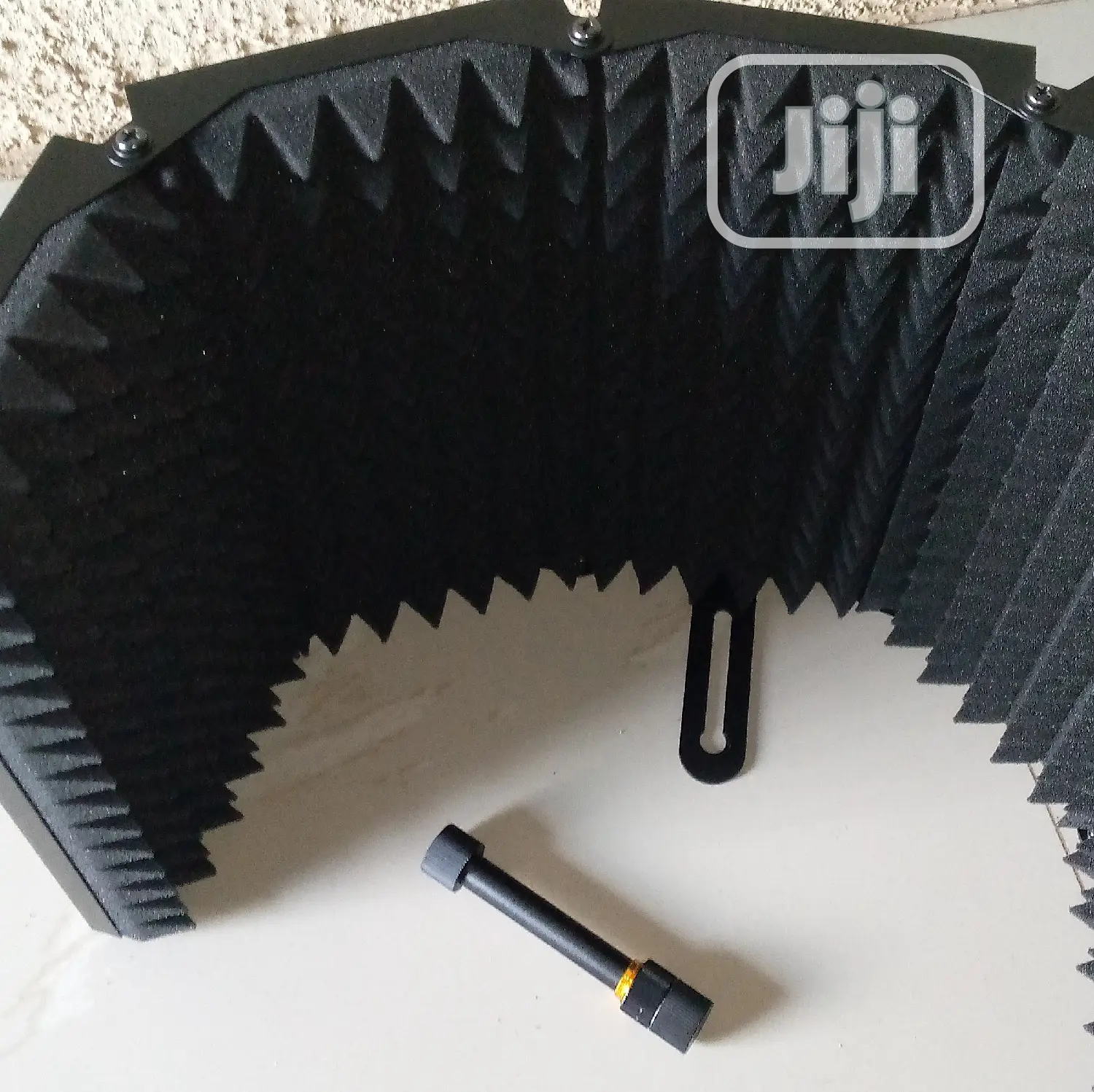 Adjustable Metal Vocal Booth