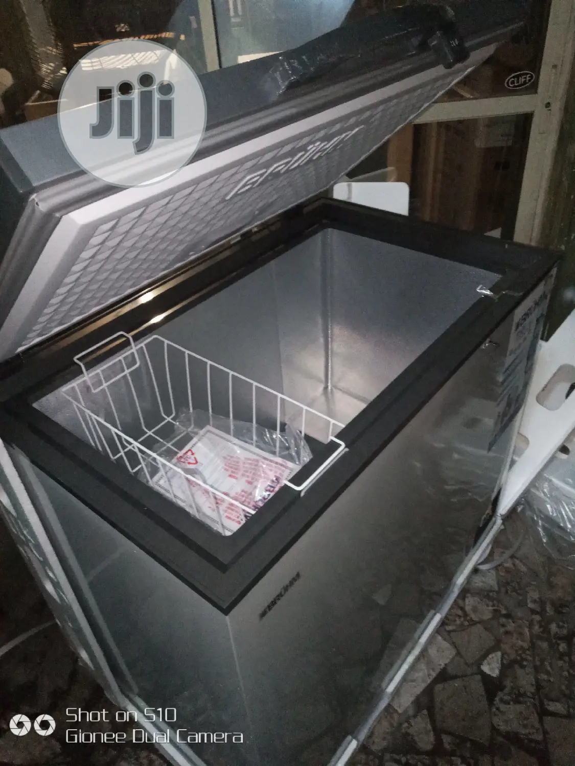 Bruhm Chest Freezer Model200.