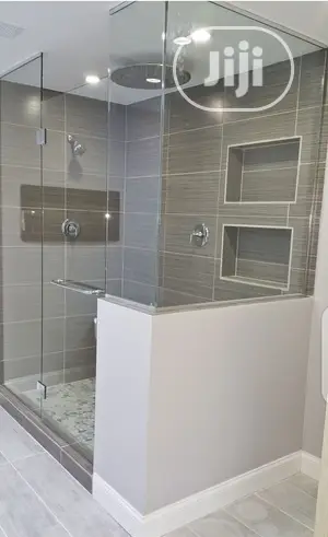 Luxury Shower Cubicle.