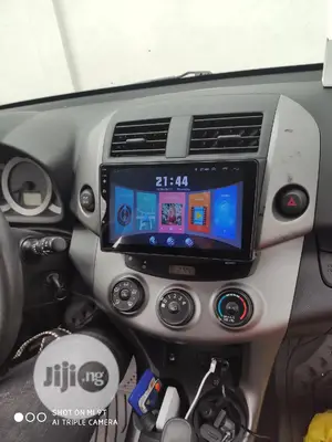 Toyota Rav4 08 to 012 Android Player