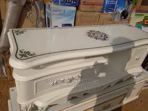 Brand New ROYAL DESIGN Imported Drawer Shelf 1.2m