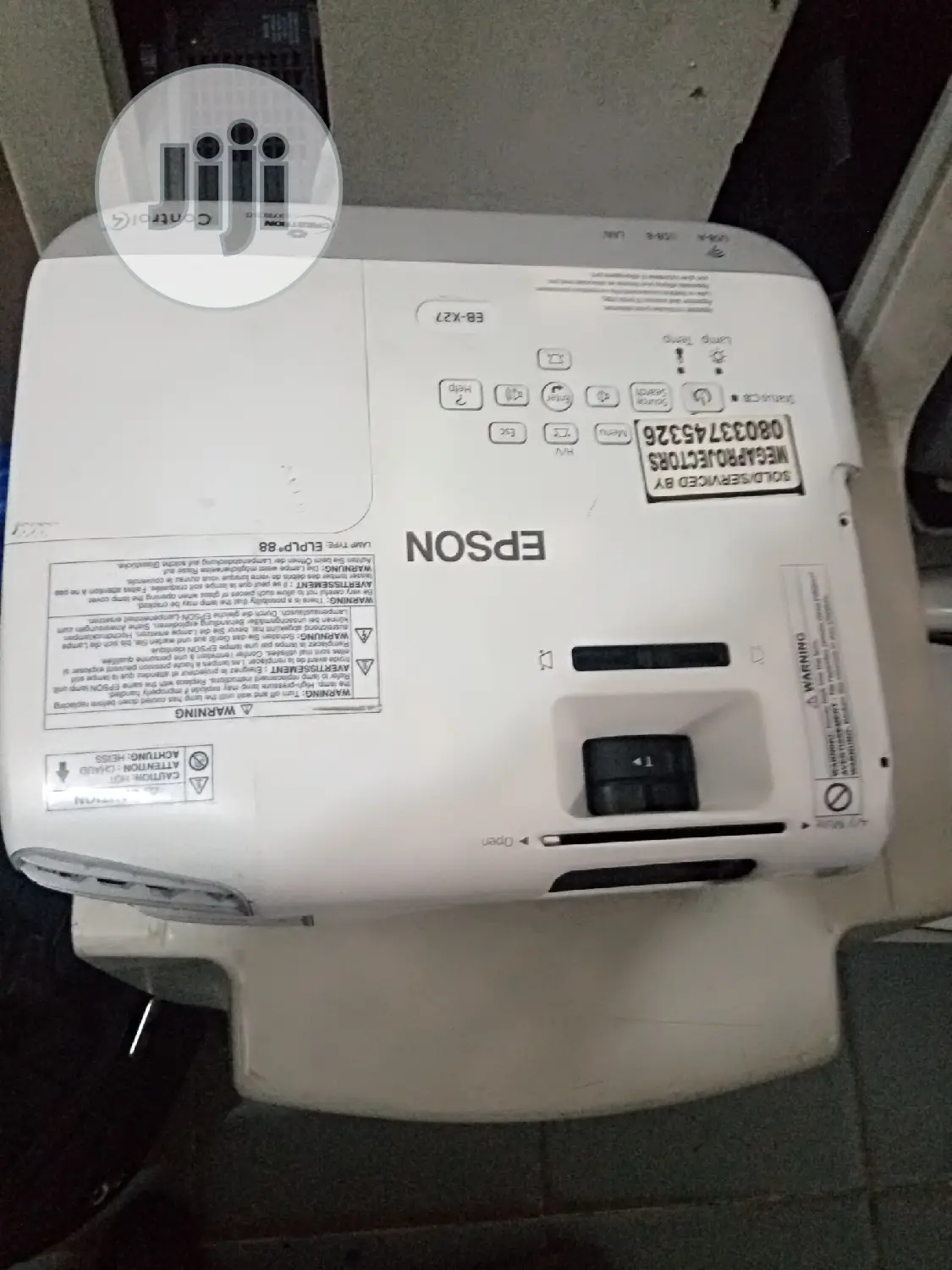 Multi-Sharp Epson Projector