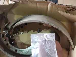 Shoe Brake for Toyota Hiace (Hummer Bus) All Models Availabl