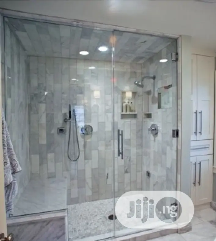 Executive Shower Cubicle