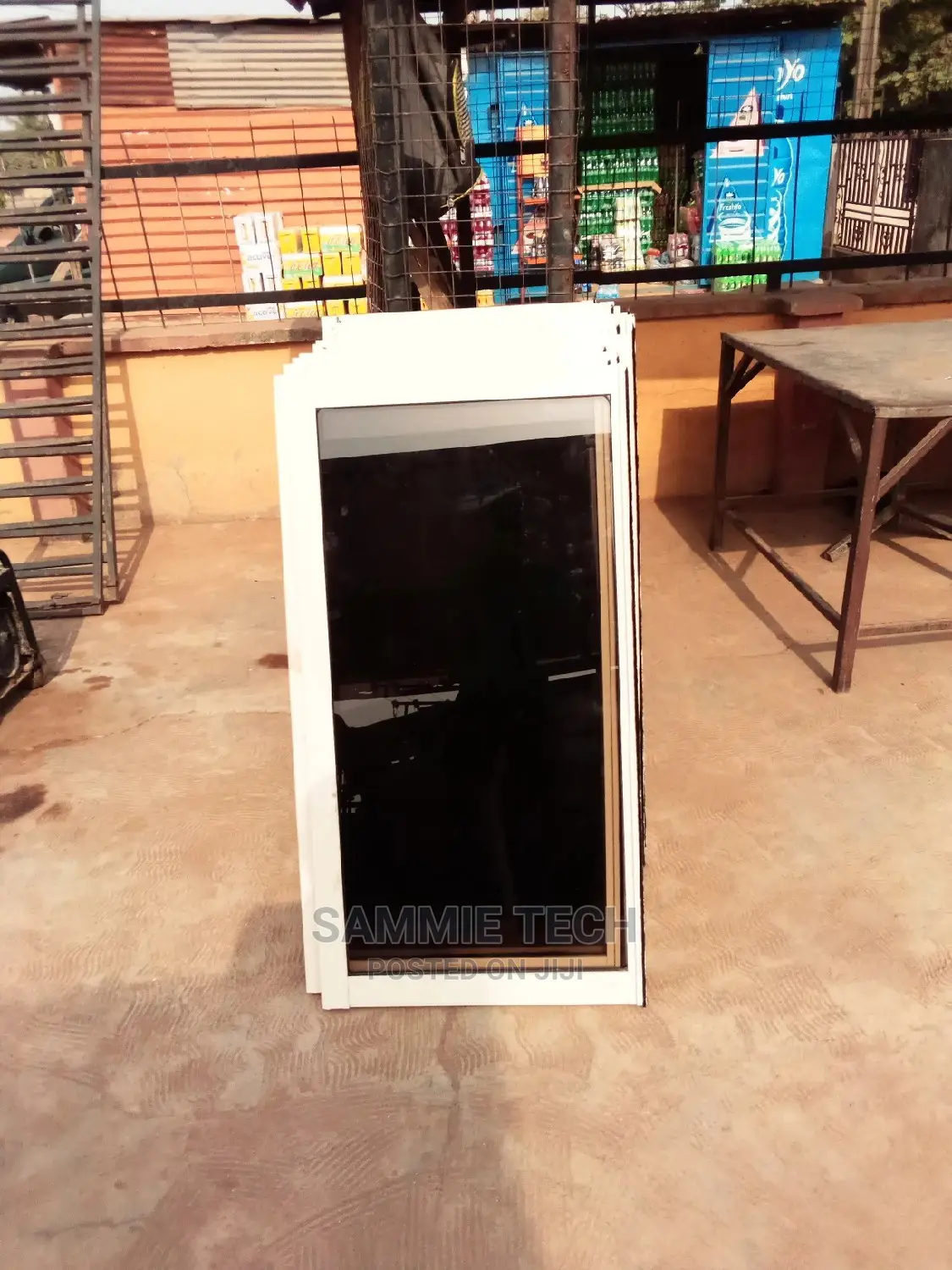 Sliding Window With Back Net