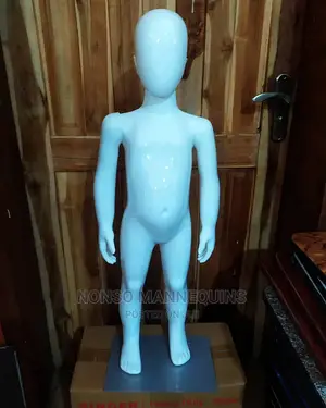 Glossy White Kid Mannequin Of Age 1 To 3 Years