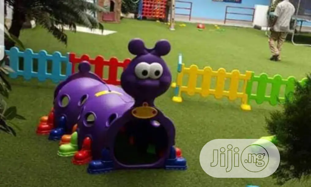 Play Tunnel