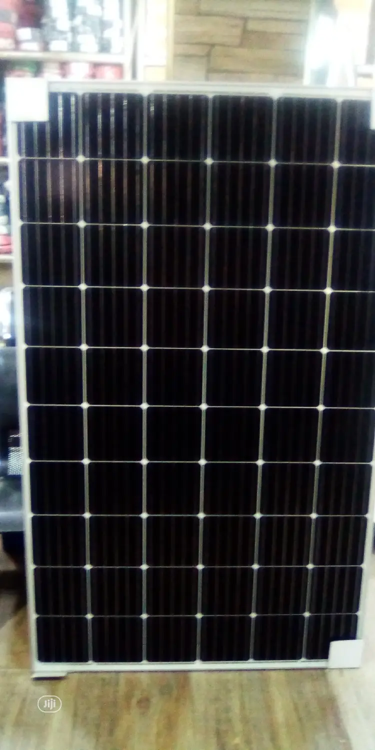 Quality 300W Mono Crystalline Solar Panels.