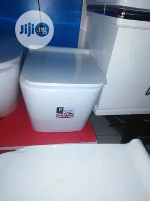 England Executive Conseal Water Closet Toilet Set
