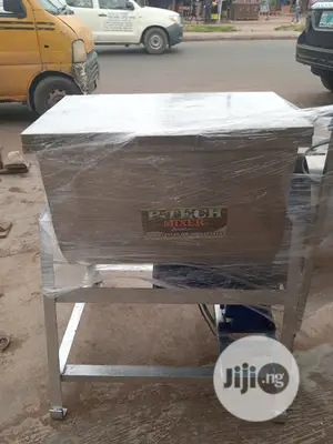 Powder Mixer Machine