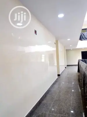 Glass Stucco Installation