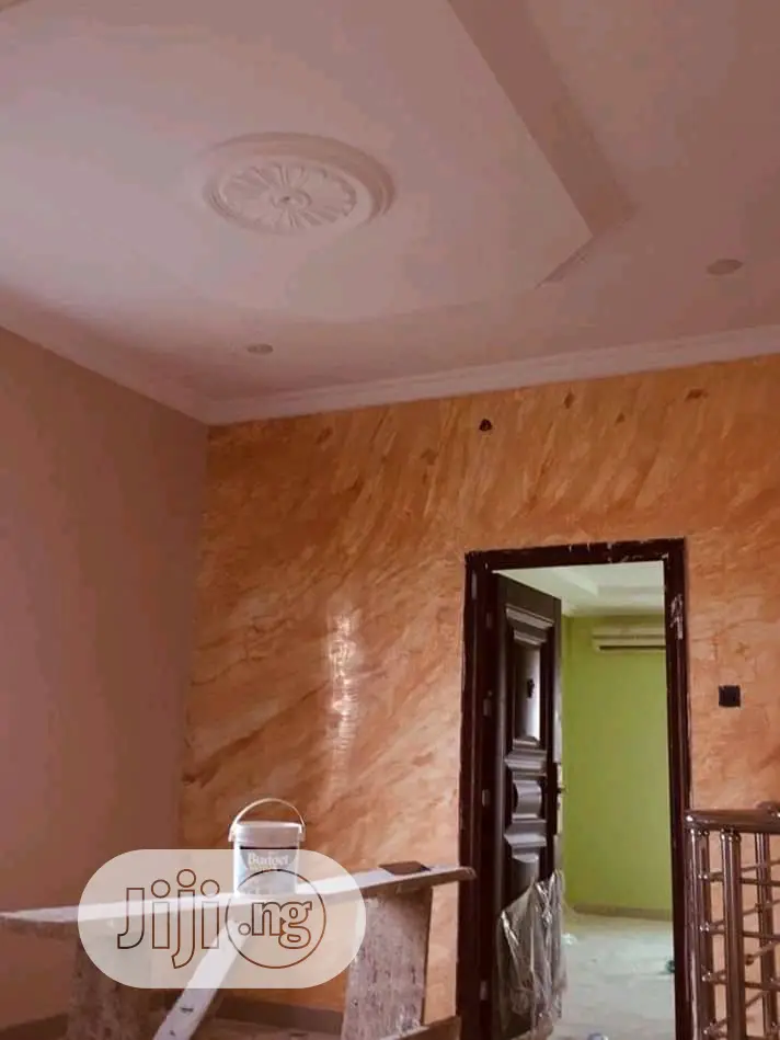 Glass Stucco Installation