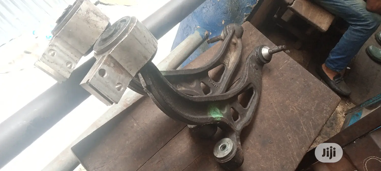 Ford Explorer Lower Arm 2013
