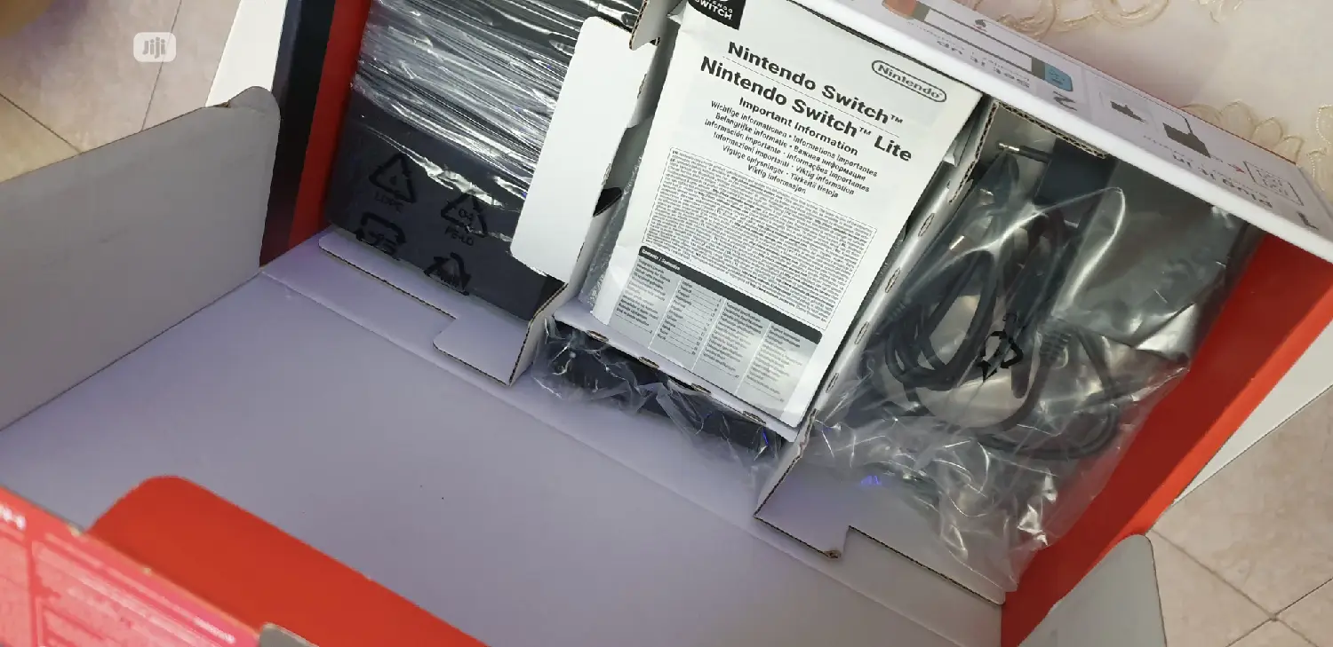 Nintendo Switch Console Extended