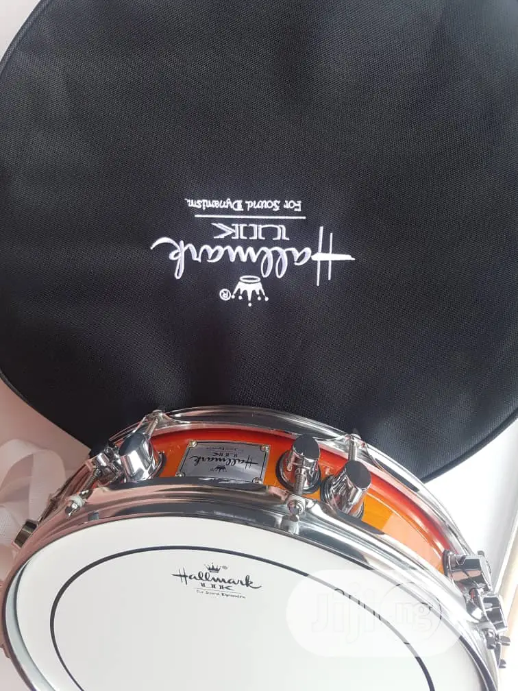Hallmark-Uk Professional Lacquer Picollo Snare Drum