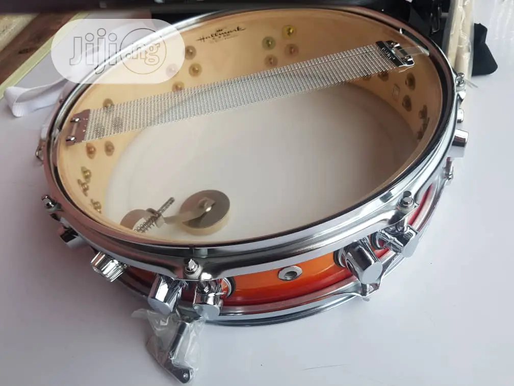 Hallmark-Uk Professional Lacquer Picollo Snare Drum