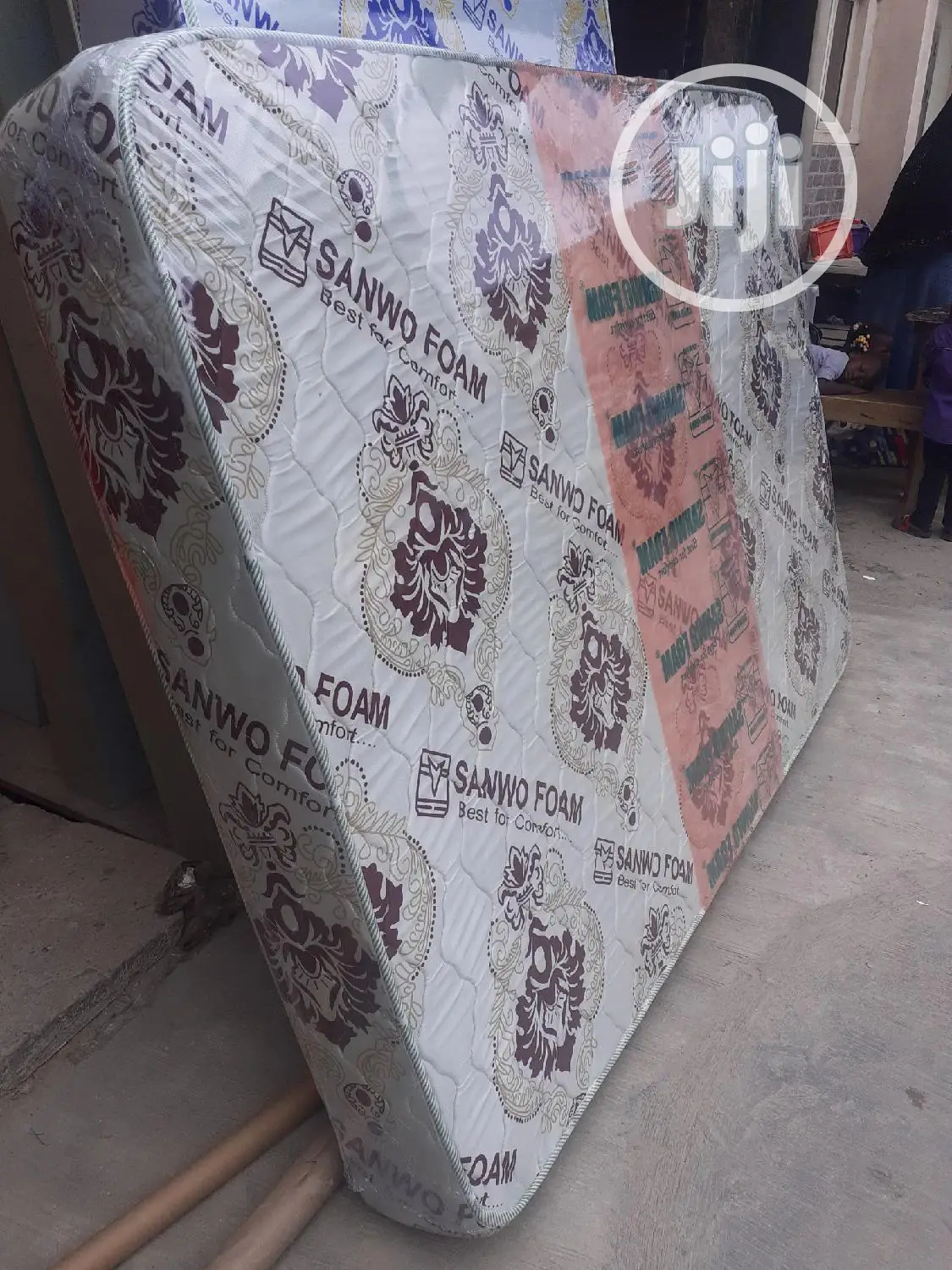 4.5 by 6 Economic Mattress