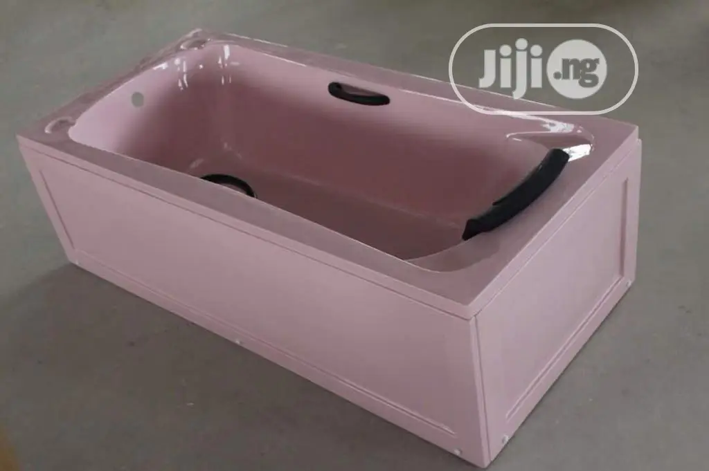 Colored Panel Bath Tub