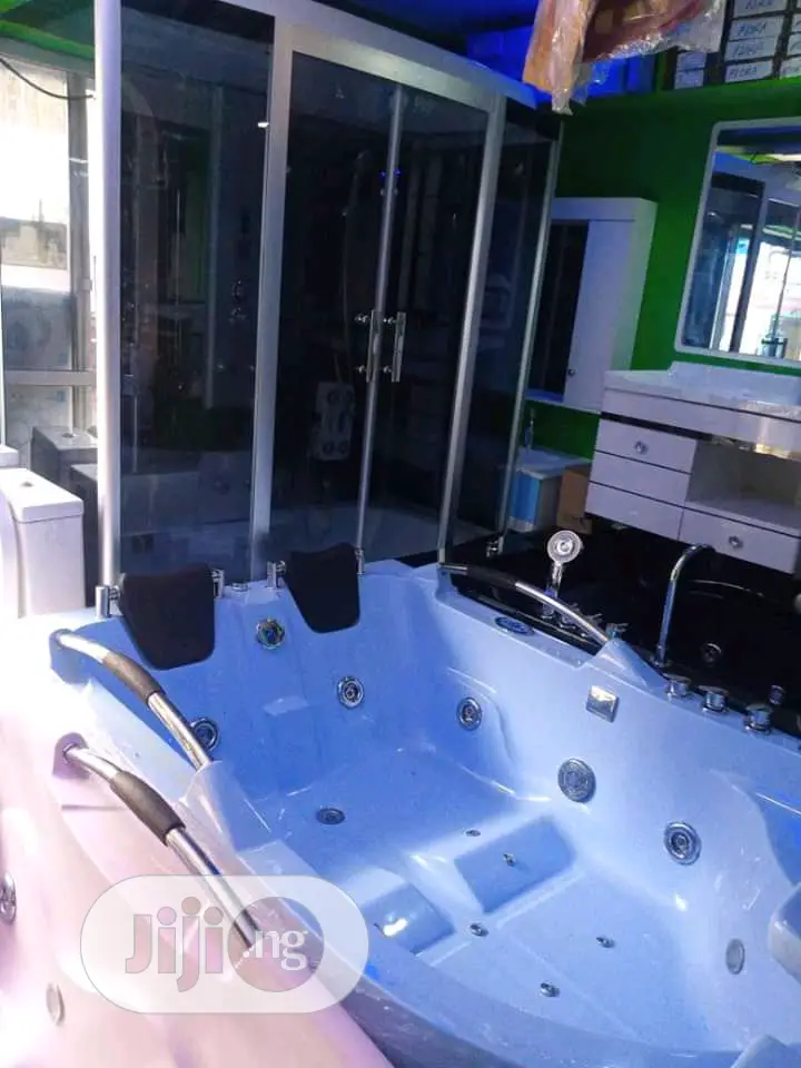 Double England Executive Jacuzzi