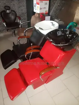 Salon Chairs With Washing Bazin