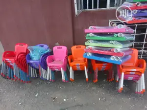 Chidren Plastic Table and Chair