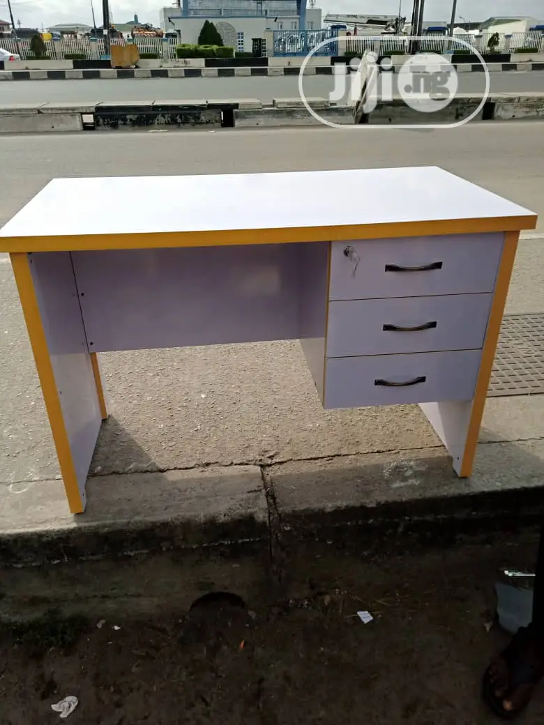 4ft Office Table With Drawers