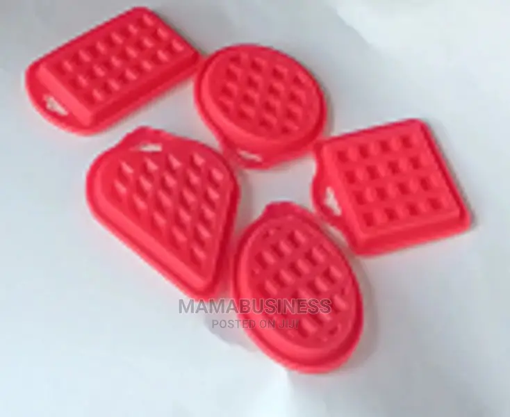 5 PCS Silicone Waffle Muffin Cake Moulds - Red