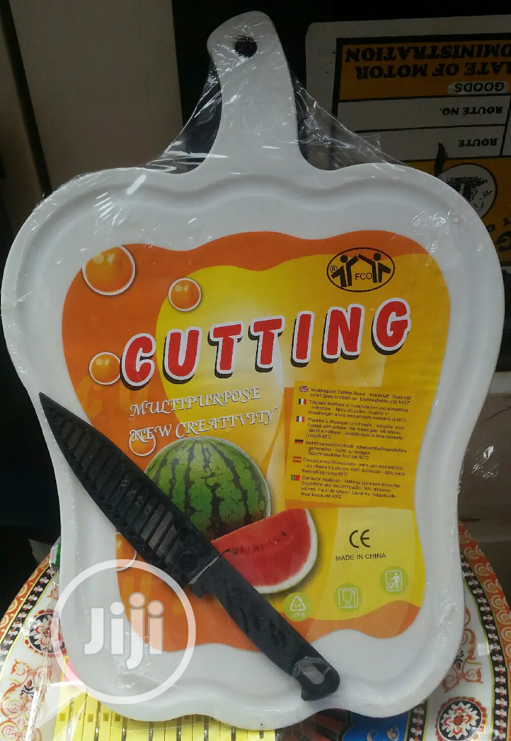 Chopping Board With Knife