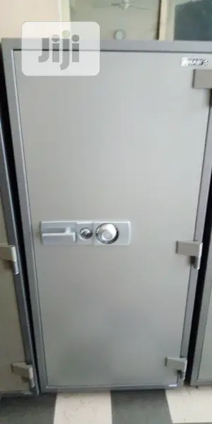 109 Gubabi Fireproof Safe