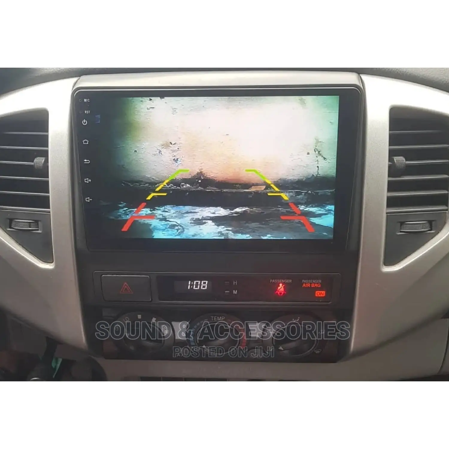 Toyota Tacoma 2005 - 2013 Android Multimedia Player(Reverse Camera)