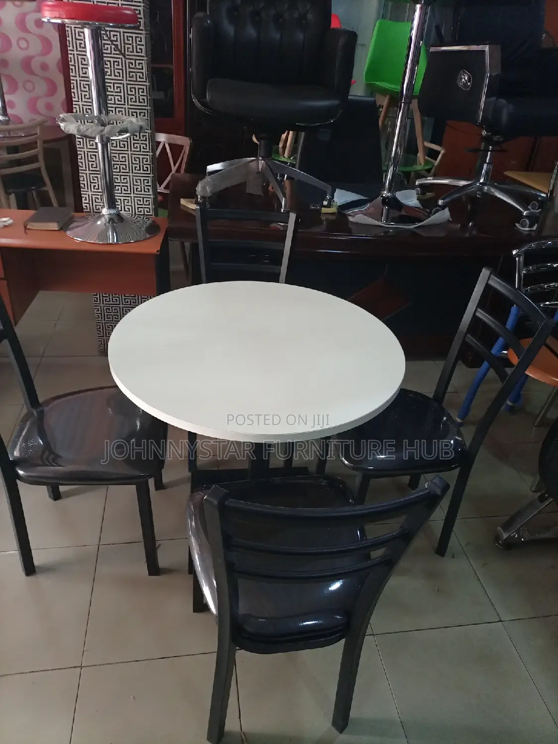 Italian Unique Restaurant Round Tables With 4 Chairs