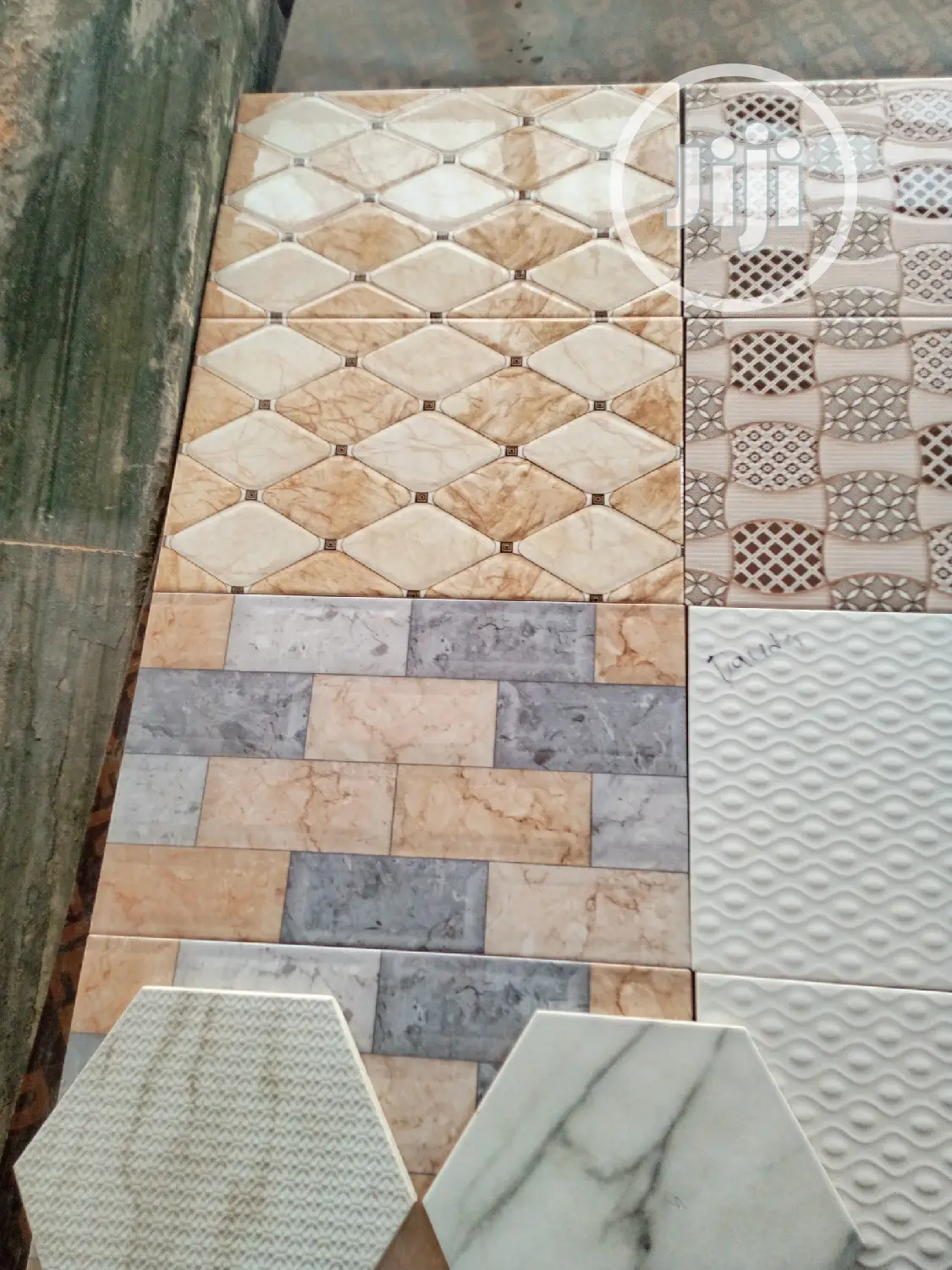 25x40 Wall Tiles