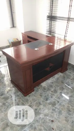 Office Executive Director L.6 Miltar