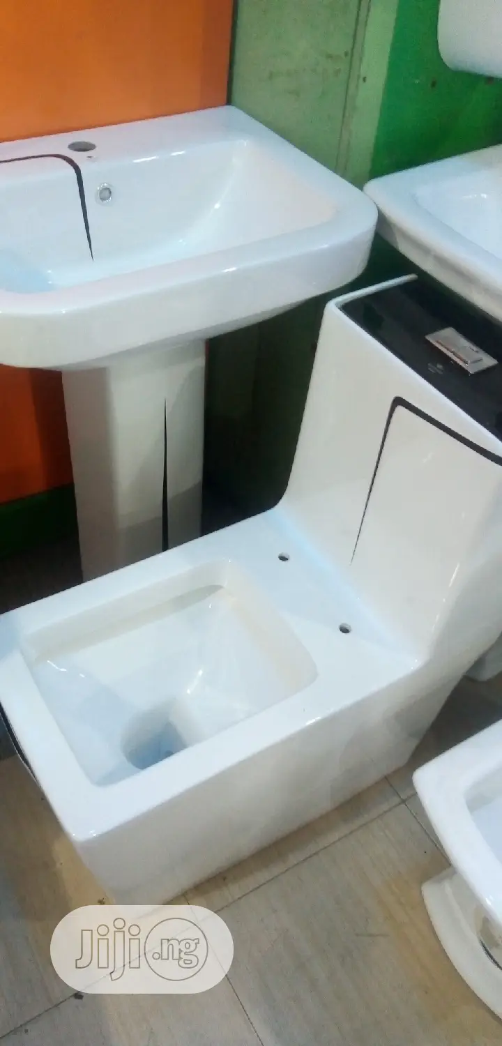 England Master Water Closets