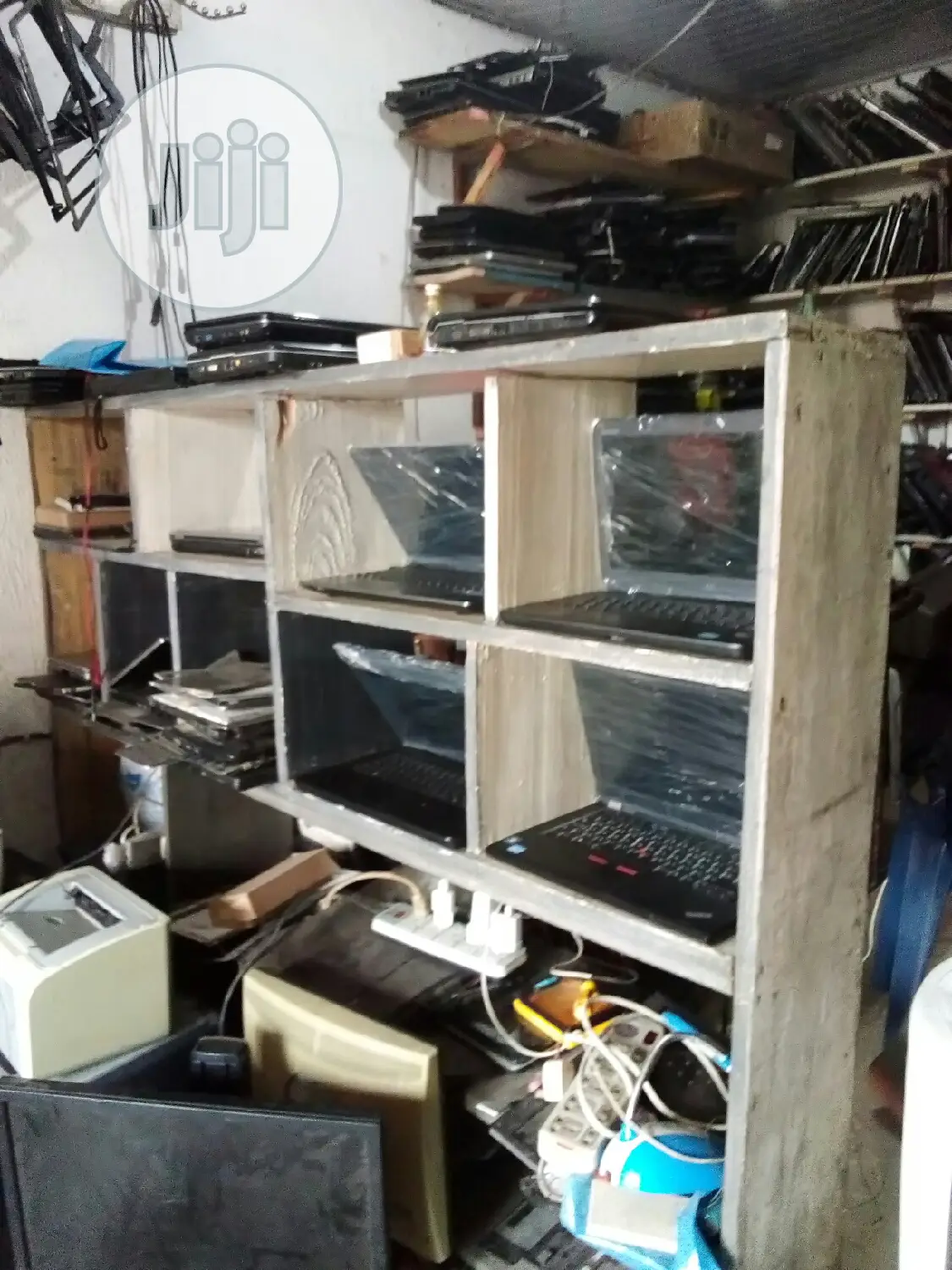 Laptop/Inverter Technician