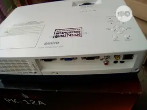 Sharp Sanyo Projector