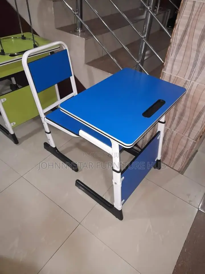 Students and Training Chairs With Tables