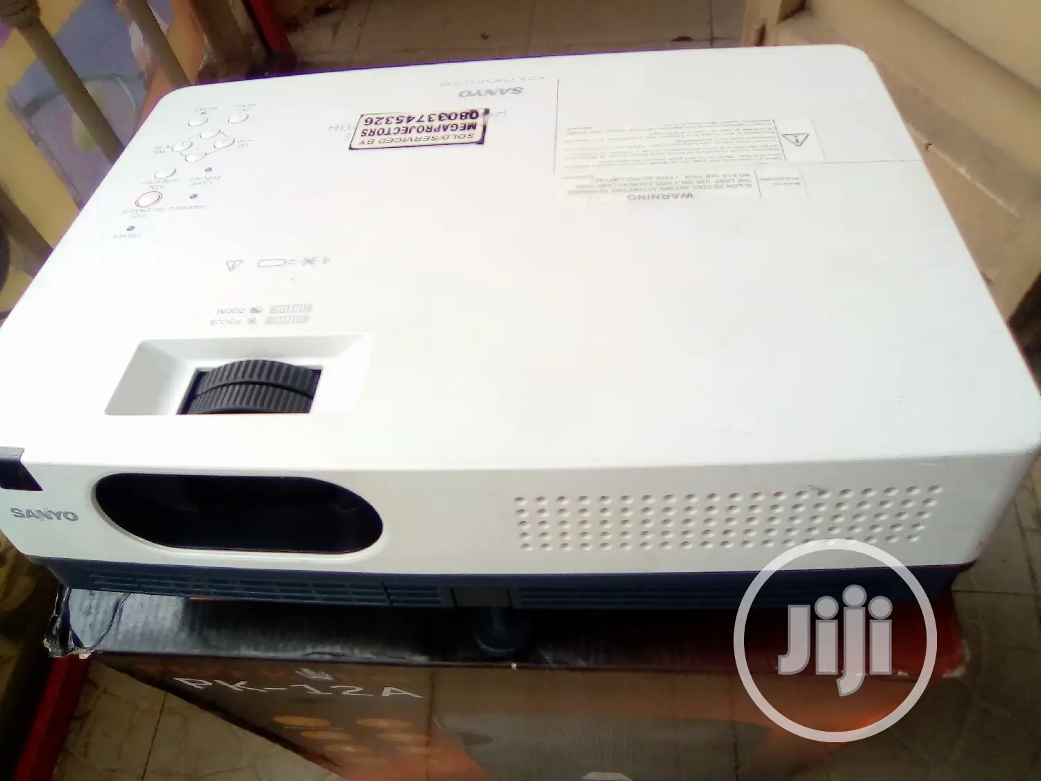 Sharp Sanyo Projector