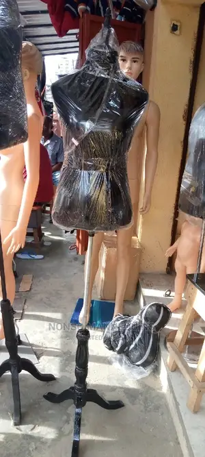 Fully Pinnable Female Dressform With Tripod Base Stand