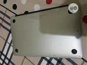 Laptop Apple MacBook Air 2GB Intel Core I5 160GB
