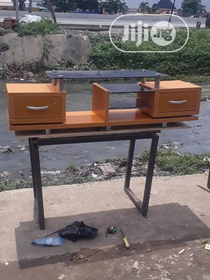 Plastma Shelves