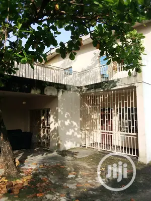 4bdrm Duplex in Amuwo-Odofin for sale